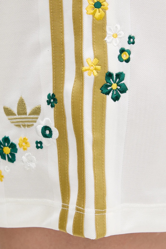 Σορτς adidas Originals Liberty London μπεζ KE3663