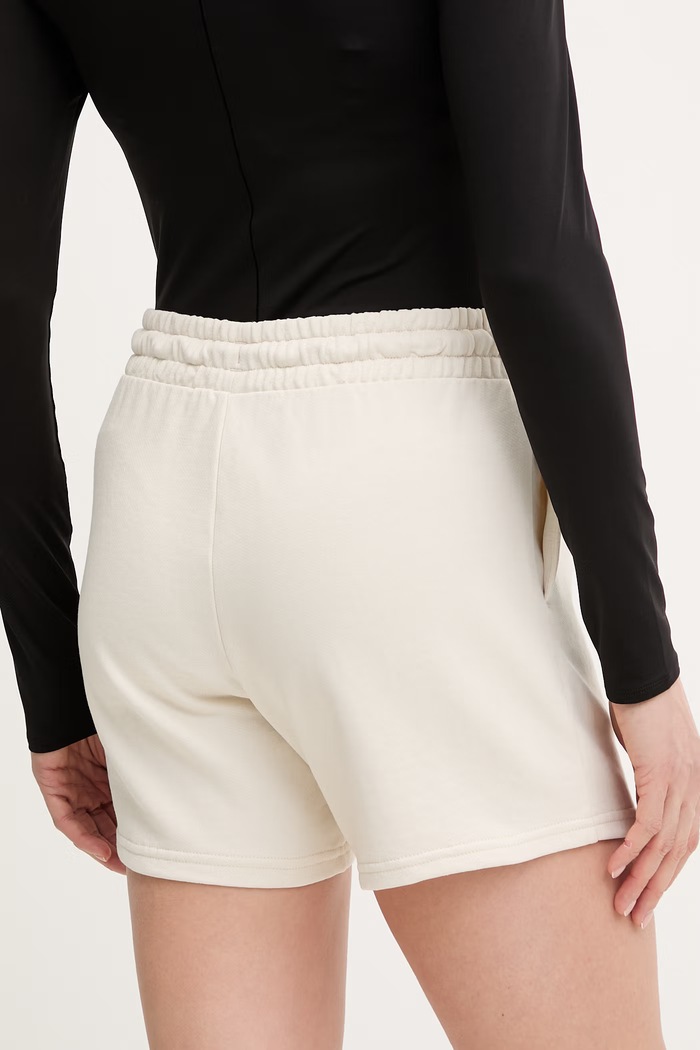 Oblečenie Bavlnené šortky Puma Essential elevated 691859 béžová
