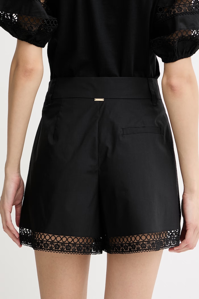 Odzież Twinset szorty eleganckie damskie bawełniane z elastanem 261TT2253 czarny
