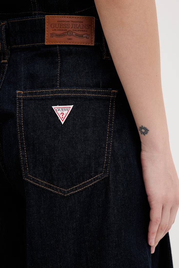 Guess Jeans elegantné šortky dámske rifľové tmavomodrá W6GDY5.D7971
