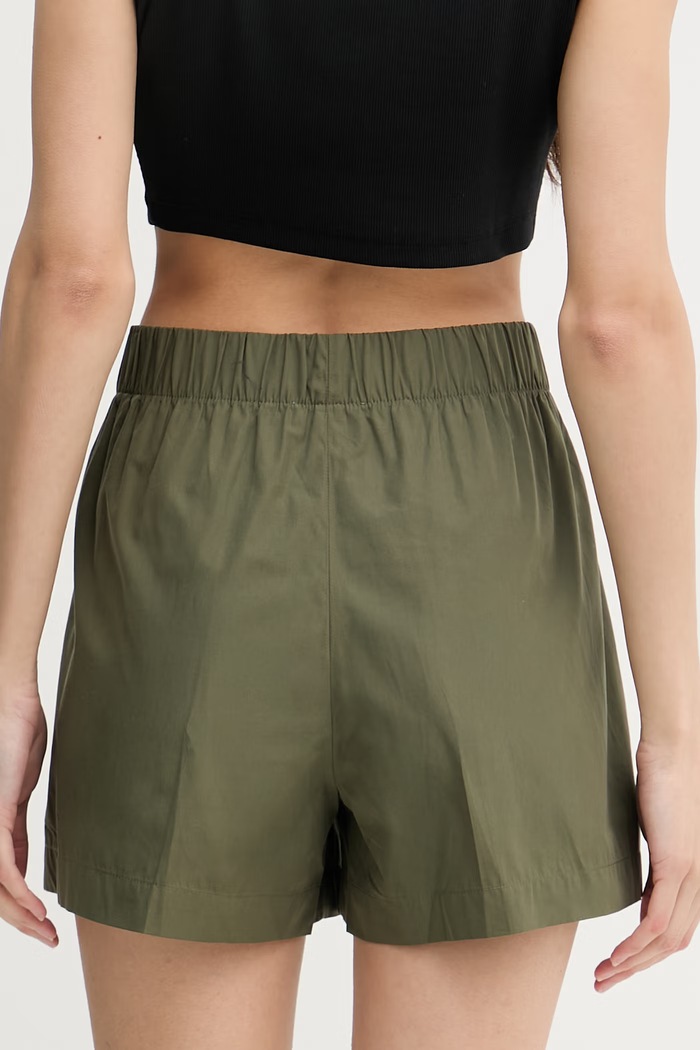 Odzież Calvin Klein Jeans szorty damskie bawełniane LV047G617G zielony