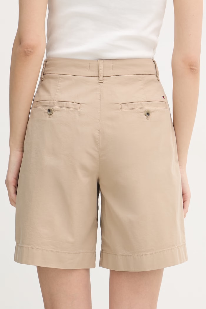 Odzież Tommy Hilfiger szorty chino damskie z bawełną WW0WW49648 beżowy