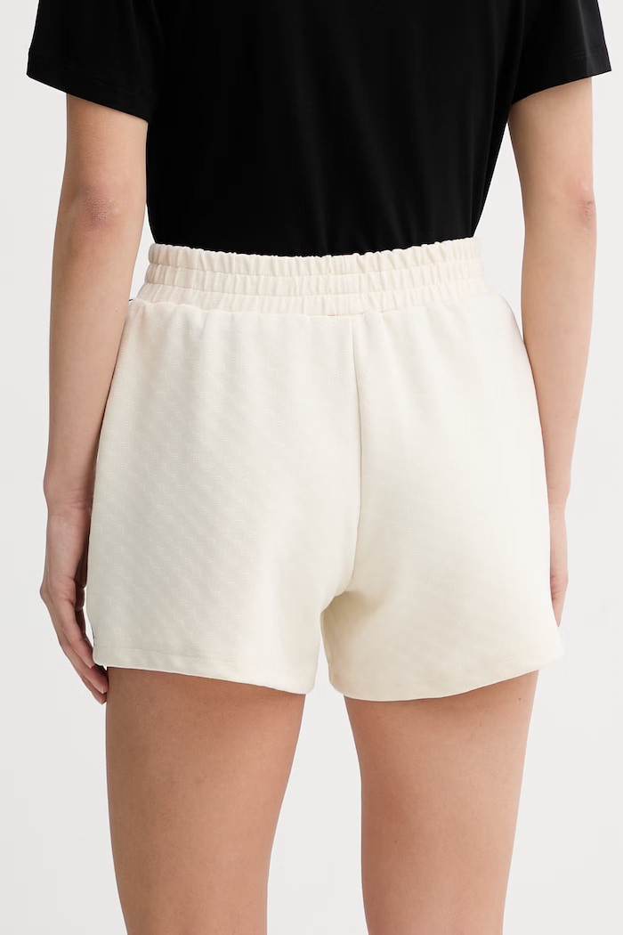 Oblečenie Guess teplákové šortky dámske CLARA V6GD08.K3004 béžová