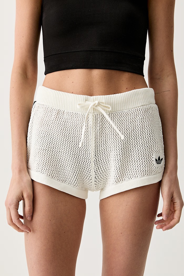 adidas Originals szorty damskie CROCHET dzianina beżowy KC6477