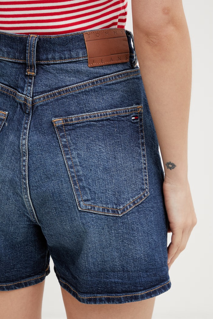 Tommy Jeans šortky dámske rifľové tmavomodrá DW0DW22688