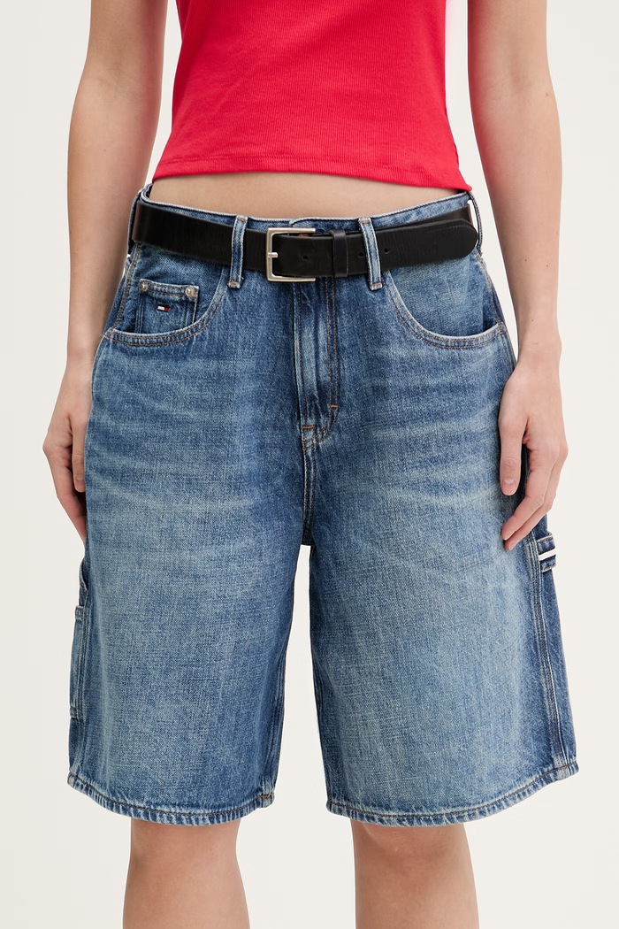 Tommy Jeans pantaloni scurți pentru femei, din denim bleumarin DW0DW22693