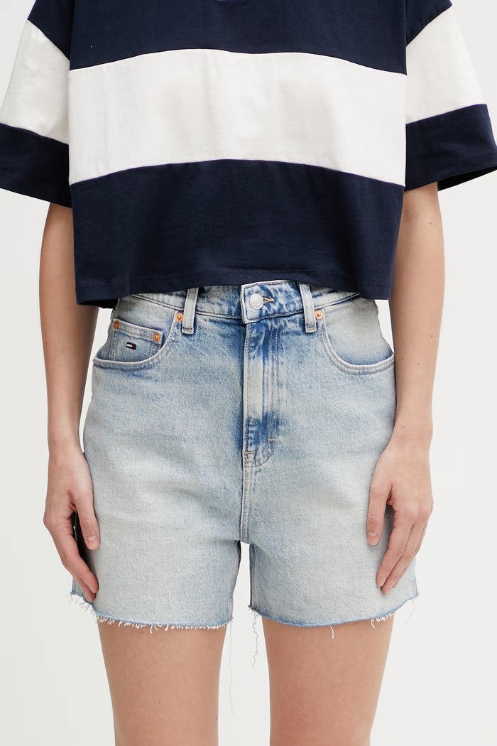 Tommy Jeans šortky dámske rifľové modrá DW0DW22694