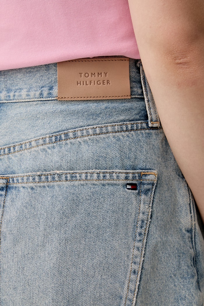 Tommy Hilfiger къс панталон дамски от деним син WW0WW49578