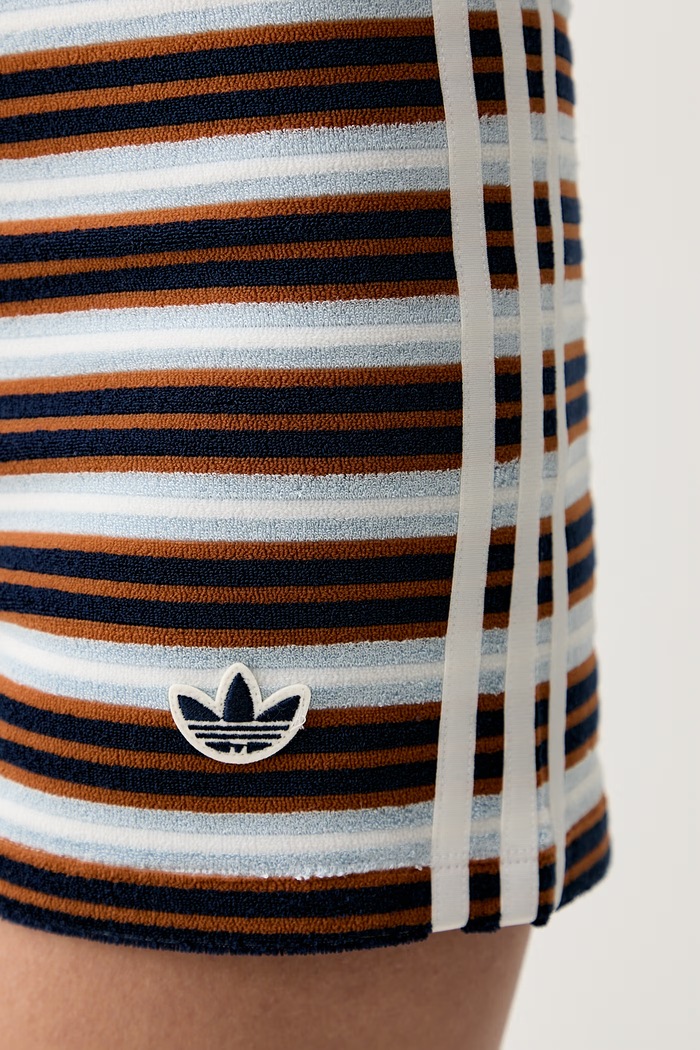 adidas Originals σορτς επίσημα γυναικεία με βισκόζη μπλε KY8118