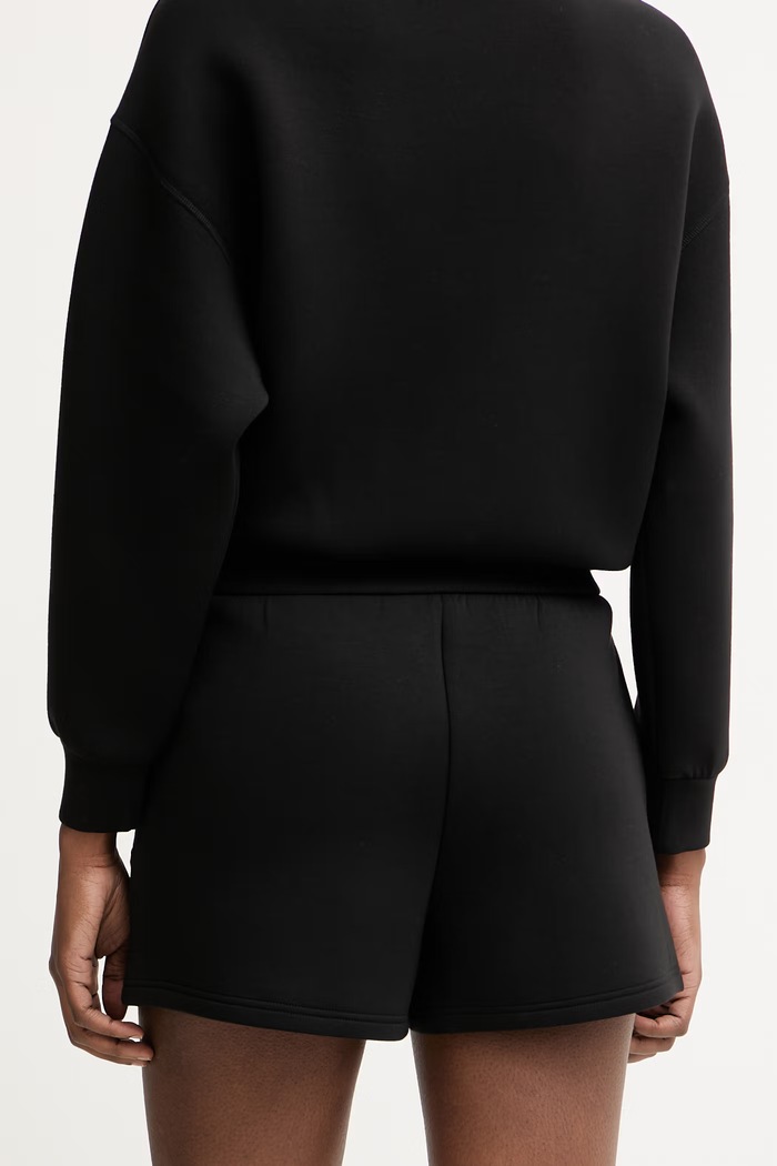 Odzież Armani Exchange szorty damskie z wiskozą XW002044.AF21290 czarny