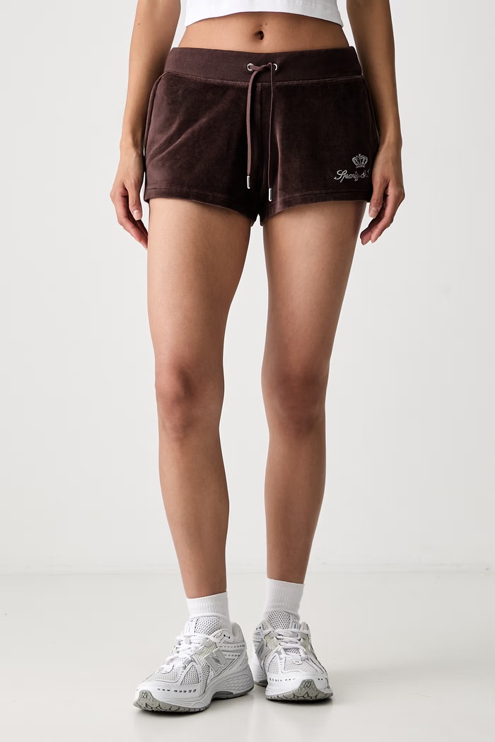 Sporty & Rich x Juicy Couture szorty welurowe damskie brązowy SH057716689BR03