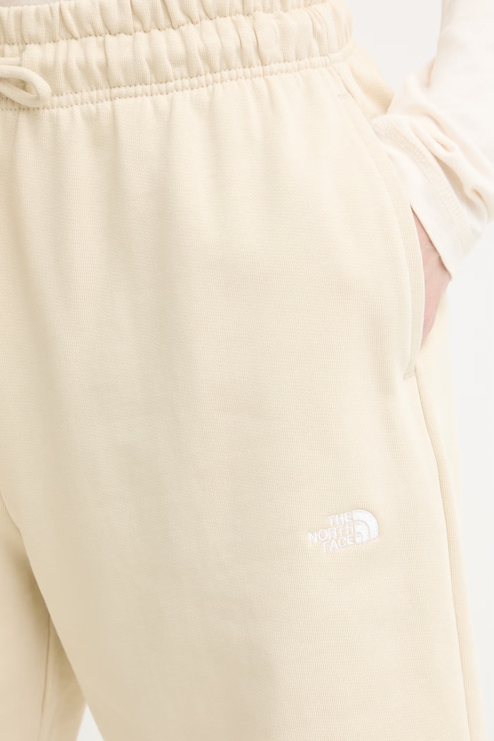 The North Face szorty damskie bawełniane Essential Light beżowy NF0A8GQYDOM1
