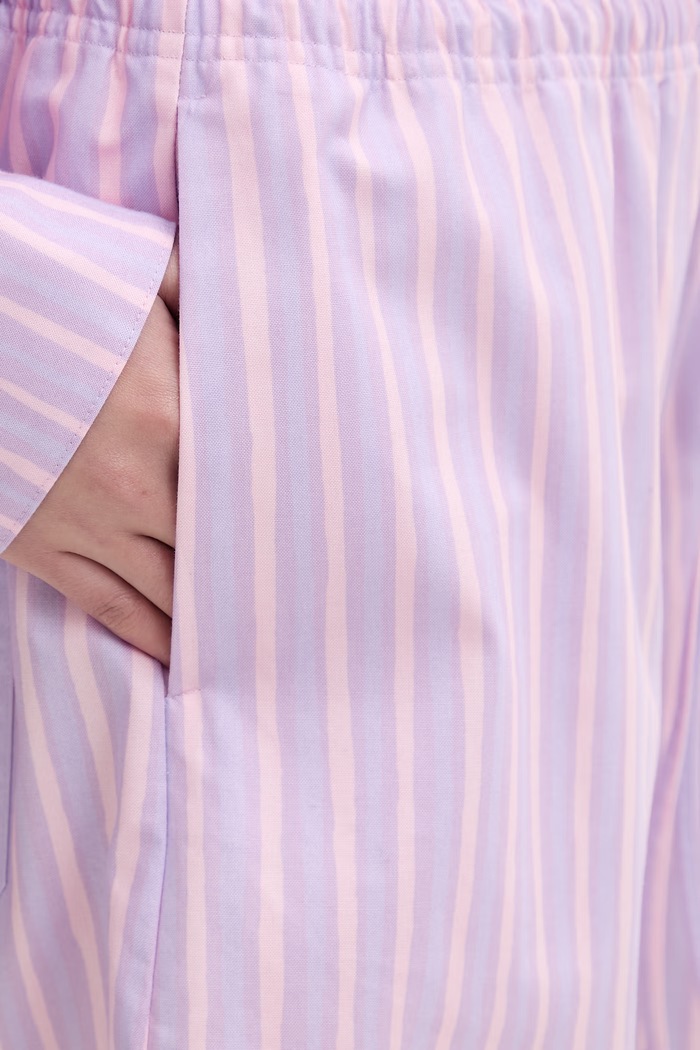 Marimekko къс панталон дамски от памук виолетов 095438