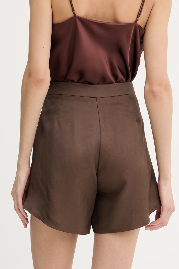 Îmbrăcăminte Haveone pantaloni scurți eleganți pentru femei, din vâscoză PCB.Q064 maro