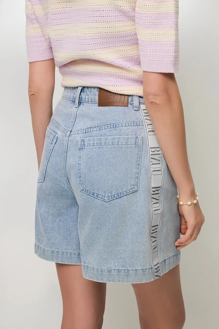 BIZUU pantaloni scurți pentru femei, din denim MIREYA MIREYA.BLEKITNY albastru SS26