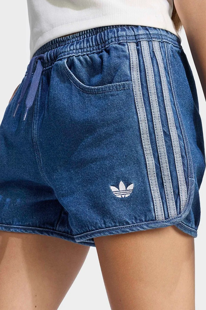 Otroške kratke hlače iz jeansa adidas Originals KC8518 modra