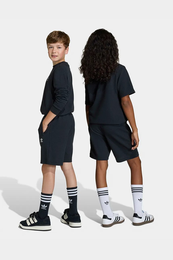 Chlapec adidas Originals teplákové šortky detské KD5543 čierna