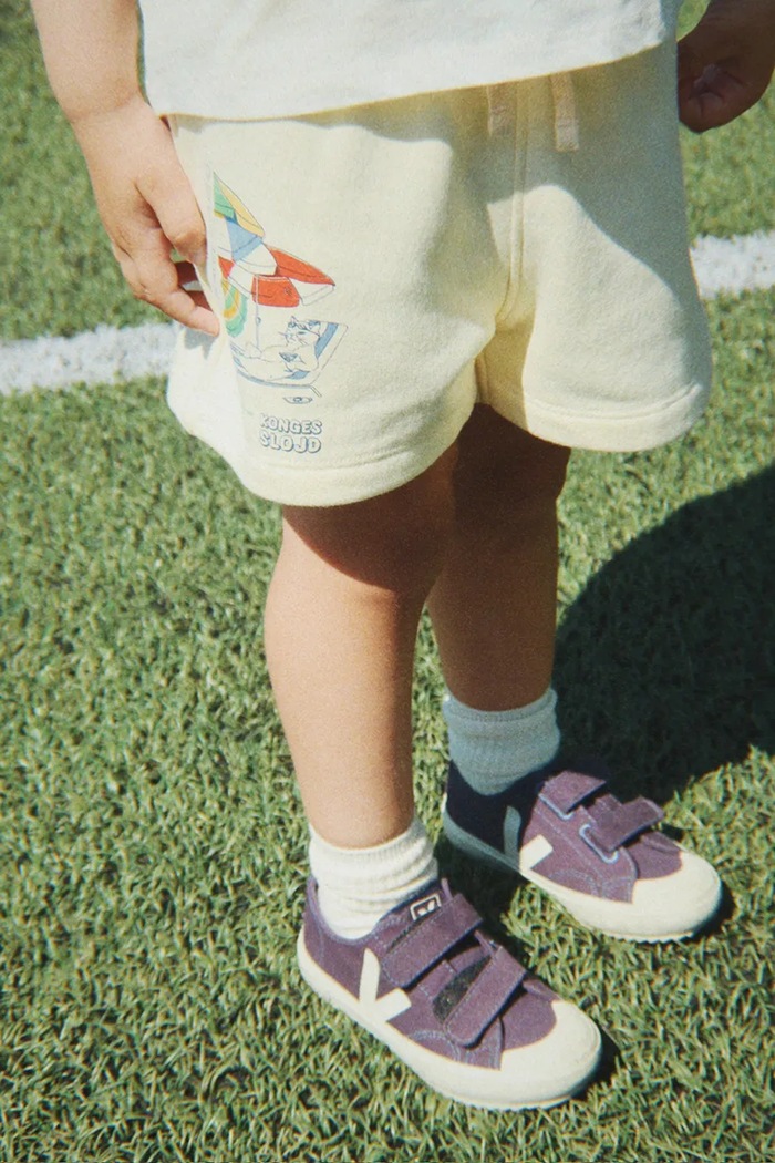 Konges Sløjd pantaloni scurți de trening pentru copii, din bumbac LOU SWEAT SHORTS OCS KS105452.PPY2 bej