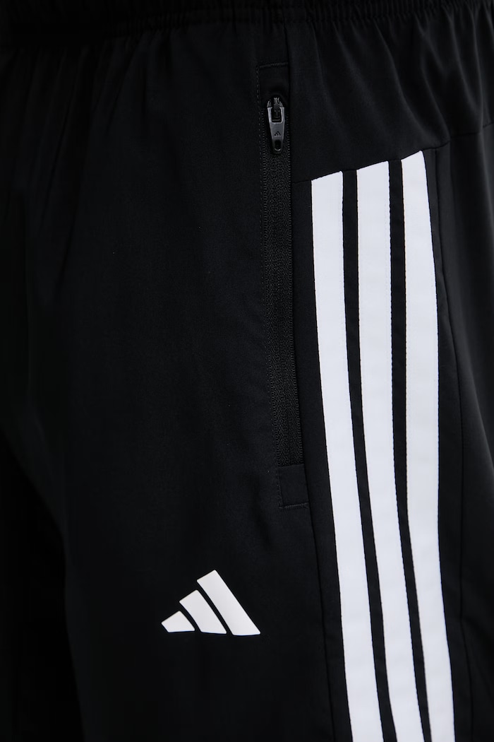 Kratke hlače za trening adidas Performance crna KA3521