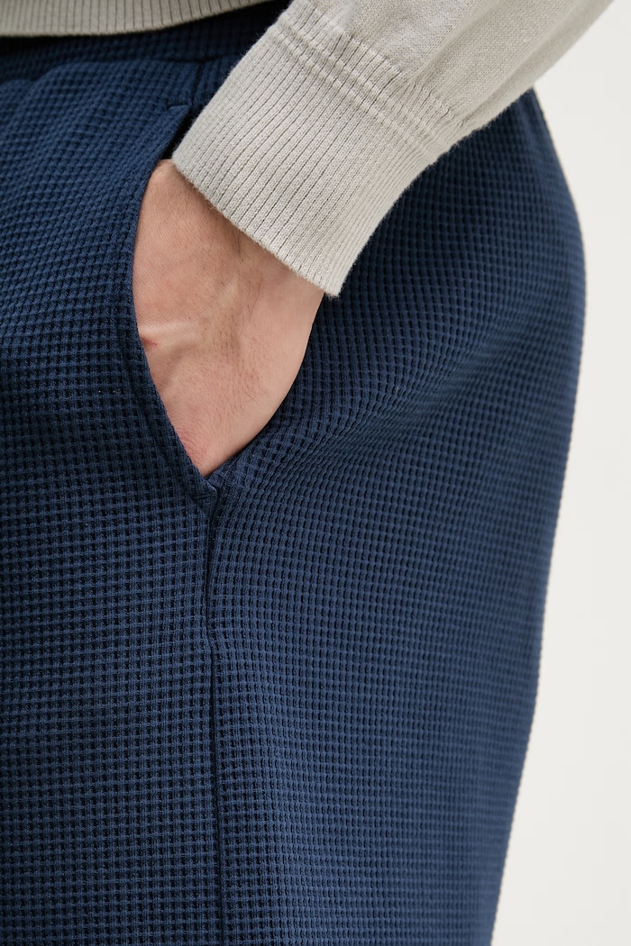 Trussardi teplákové šortky pánske bavlnené s elastanom tmavomodrá P8078000069N