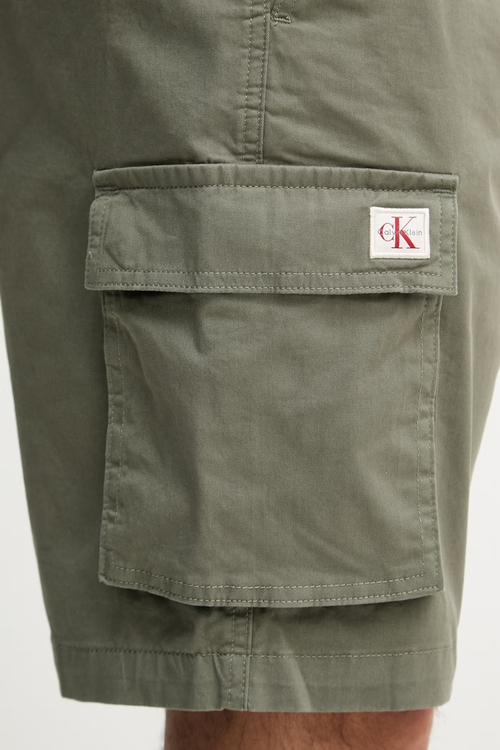 Calvin Klein Jeans pantaloni scurți cargo pentru bărbați, din bumbac cu elastan verde LV04RB618G