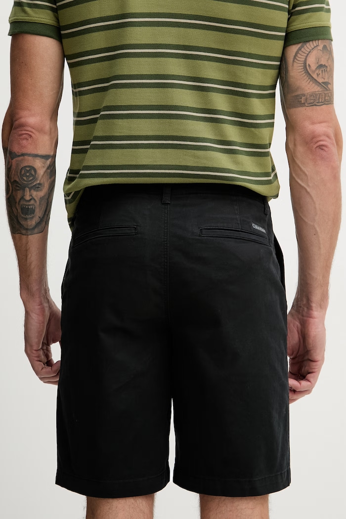 Oblečenie Calvin Klein Jeans šortky chino pánske bavlnené s elastanom LV04RF617G čierna
