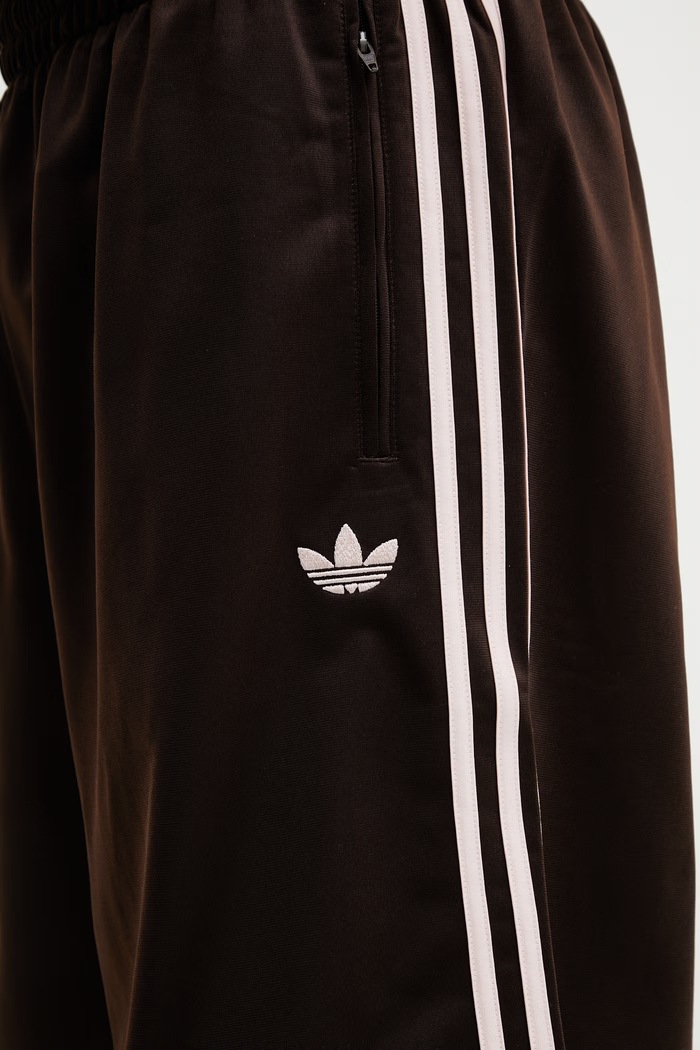 adidas Originals teplákové šortky pánské FIREBIRD SHO hnědá KE1373