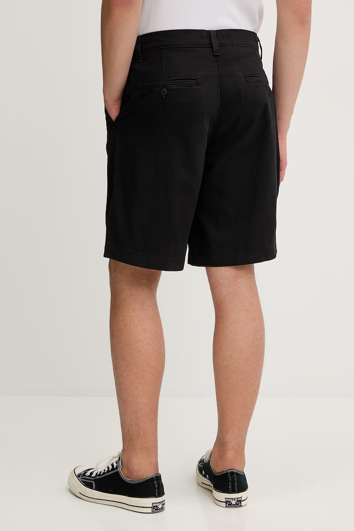 Дрехи Памучен къс панталон Levi's BAGGY PLEATED 0057P черен