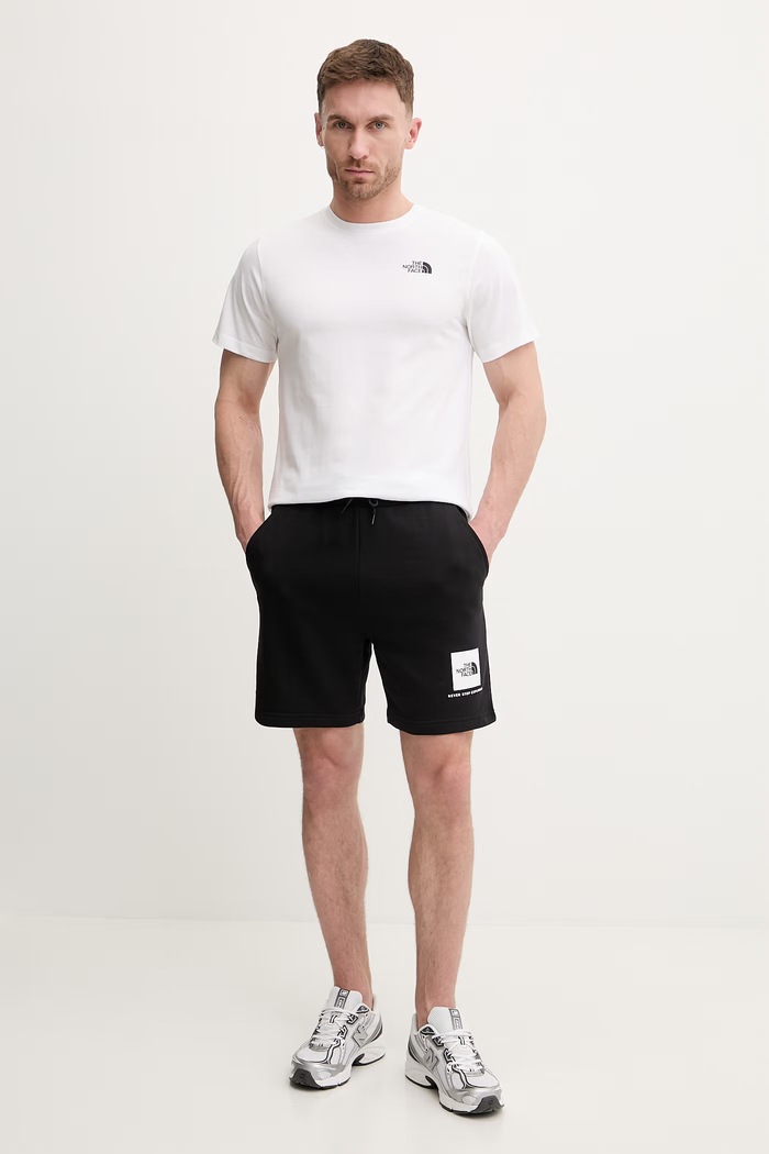 Šortky The North Face NF0A8GQ8JK31 čierna SS26