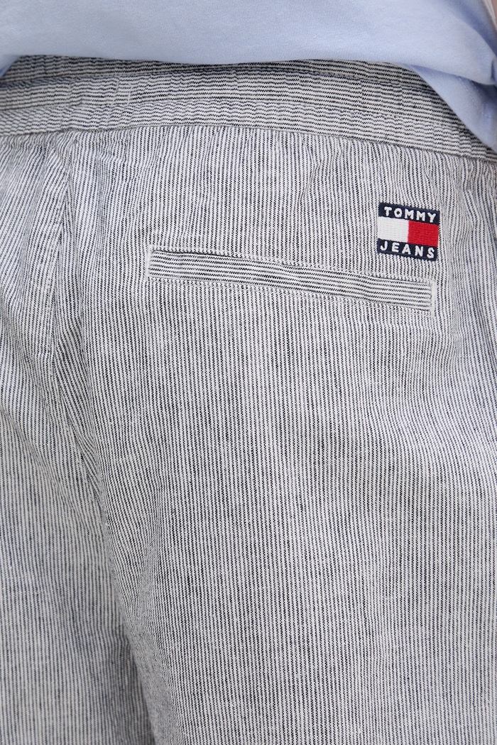 Tommy Jeans pantaloni scurți chinos pentru bărbați, din bumbac cu elastan bleumarin DM0DM22827