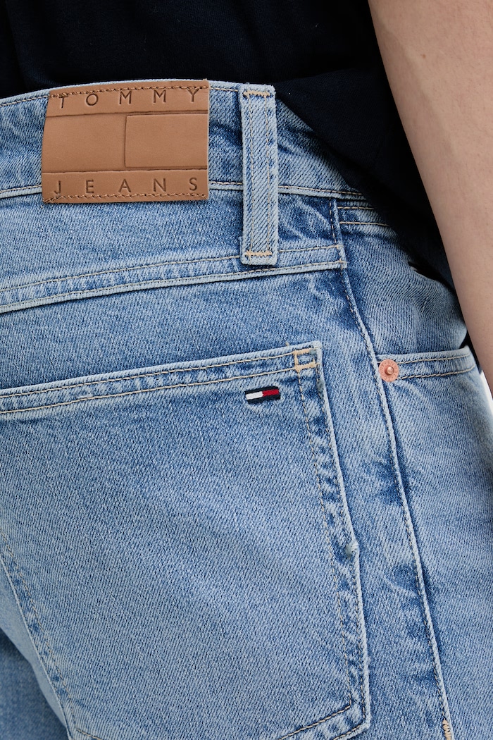 Tommy Jeans Σορτς ανδρικά ντένιμ μπλε DM0DM22979