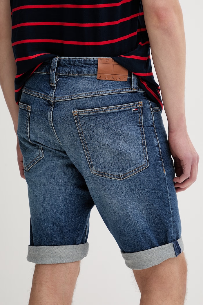 Ρούχα Tommy Jeans σορτς ανδρικά ντένιμ DM0DM22980 σκούρο μπλε