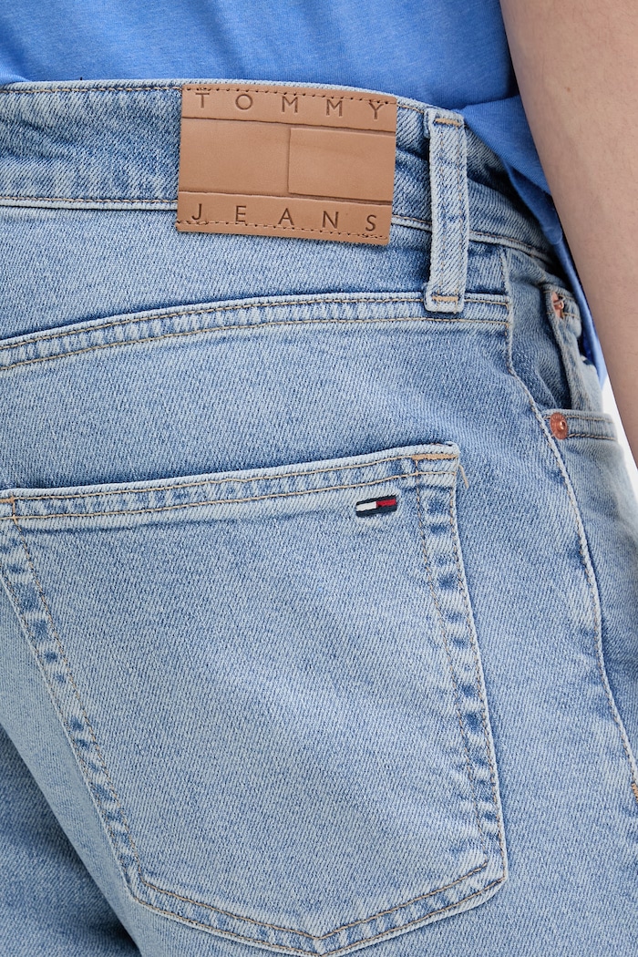 Tommy Jeans pantaloni scurți pentru bărbați, din denim albastru DM0DM22981