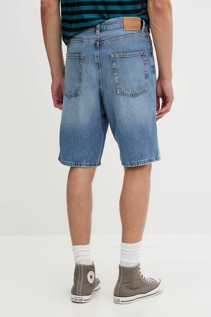 Oblečenie Tommy Jeans šortky pánske rifľové DM0DM22983 modrá