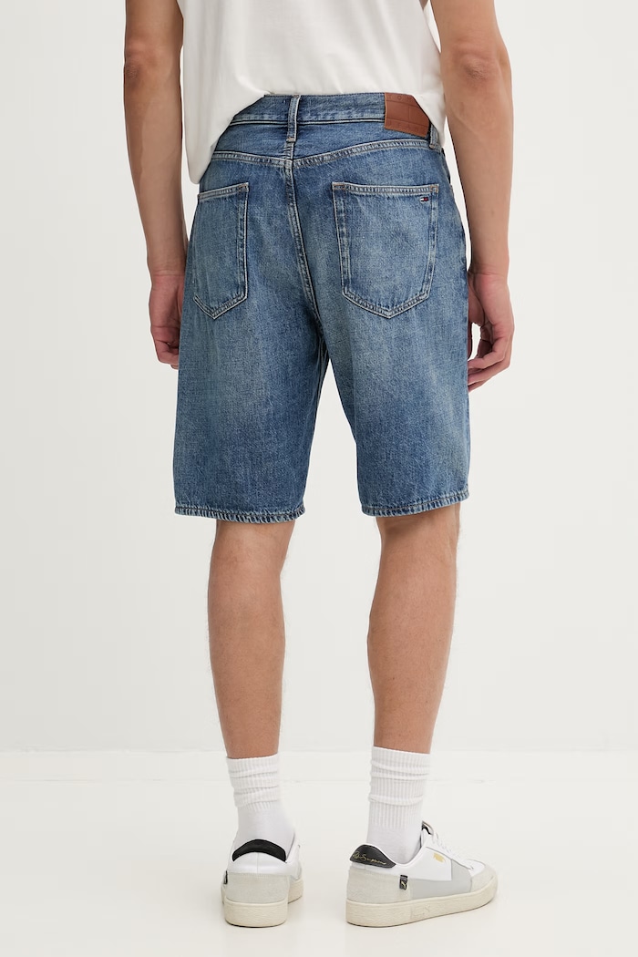 Odzież Tommy Jeans szorty męskie jeansowe DM0DM22991 niebieski