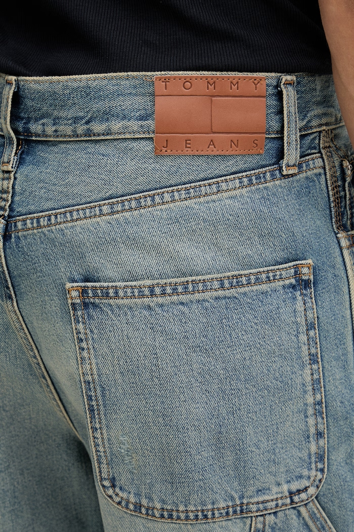 Tommy Jeans šortky pánske rifľové modrá DM0DM22993