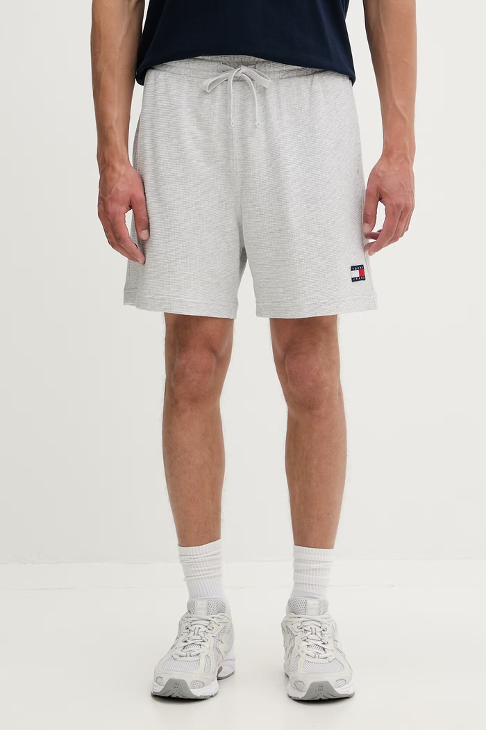 Tommy Jeans спортен къс панталон мъжки от памук сив DM0DM23016