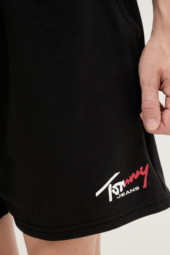 Tommy Jeans pantaloni scurți de trening pentru bărbați, din bumbac negru DM0DM23017