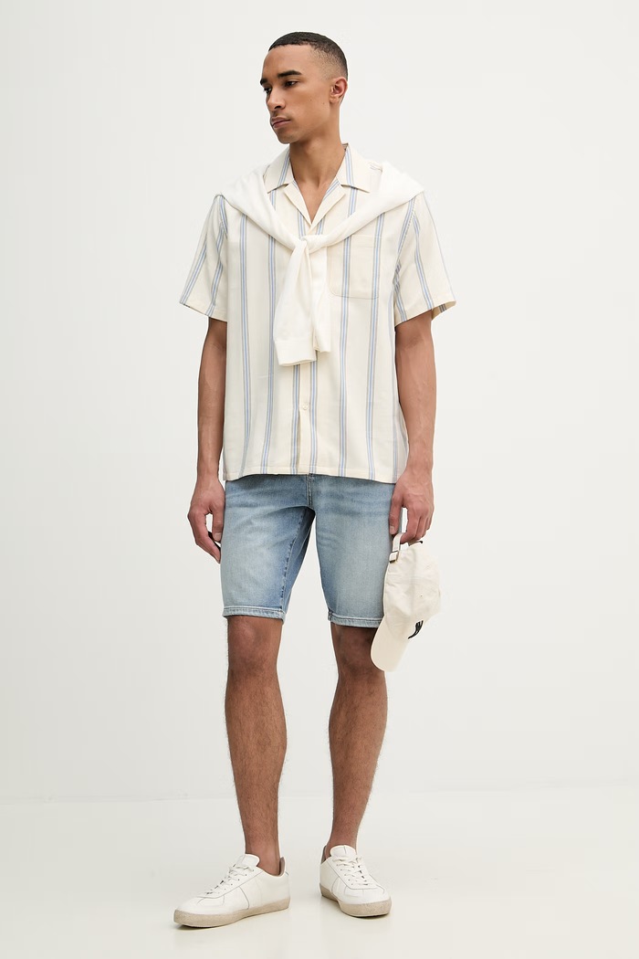 BOSS Orange pantaloni scurți bărbați denim 50559892 albastru SS26