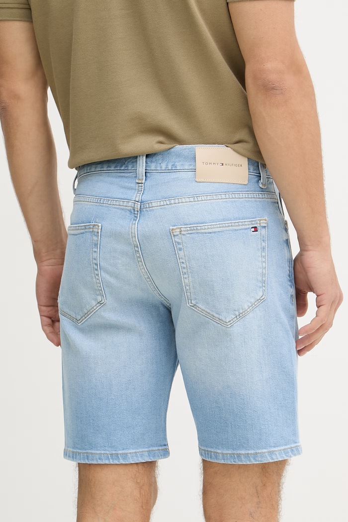 Oblečenie Tommy Hilfiger šortky pánske MW0MW42625 modrá