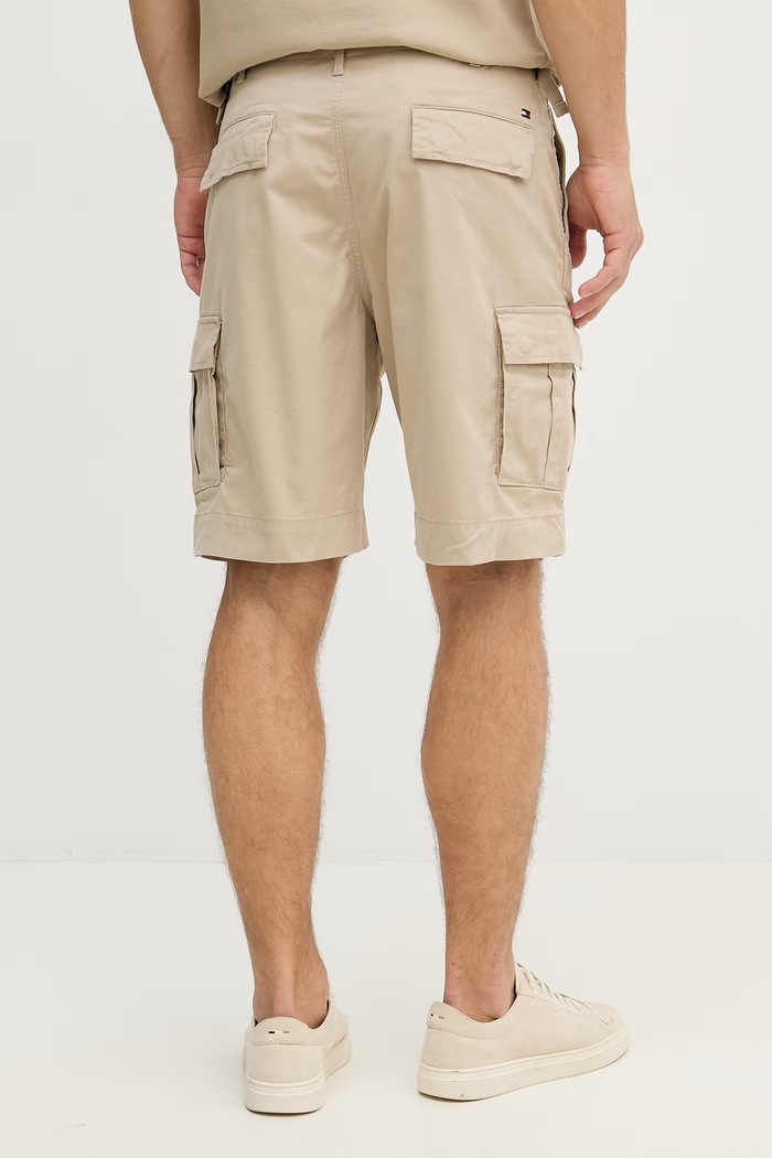Îmbrăcăminte Tommy Hilfiger pantaloni scuți cargo pentru bărbați, cu bumbac MW0MW42350 bej