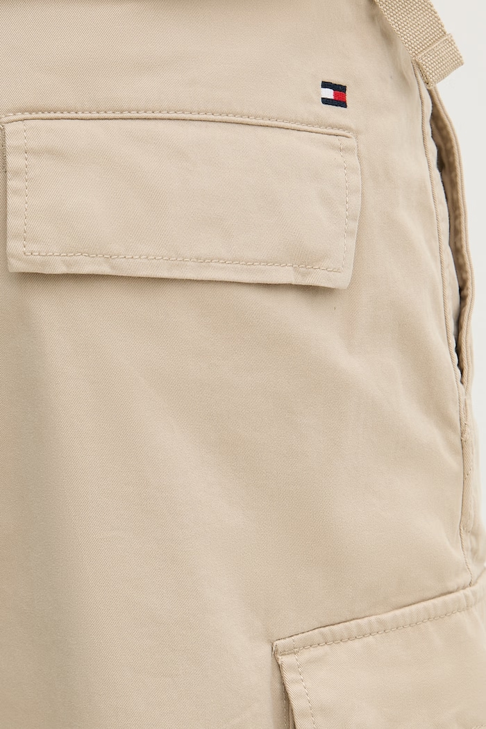Tommy Hilfiger pantaloni scuți cargo pentru bărbați, cu bumbac bej MW0MW42350