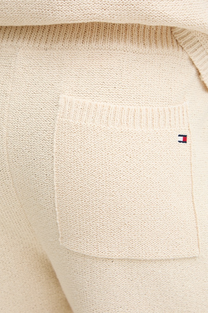 Tommy Hilfiger šortky dámske s bavlnou béžová MW0MW42797