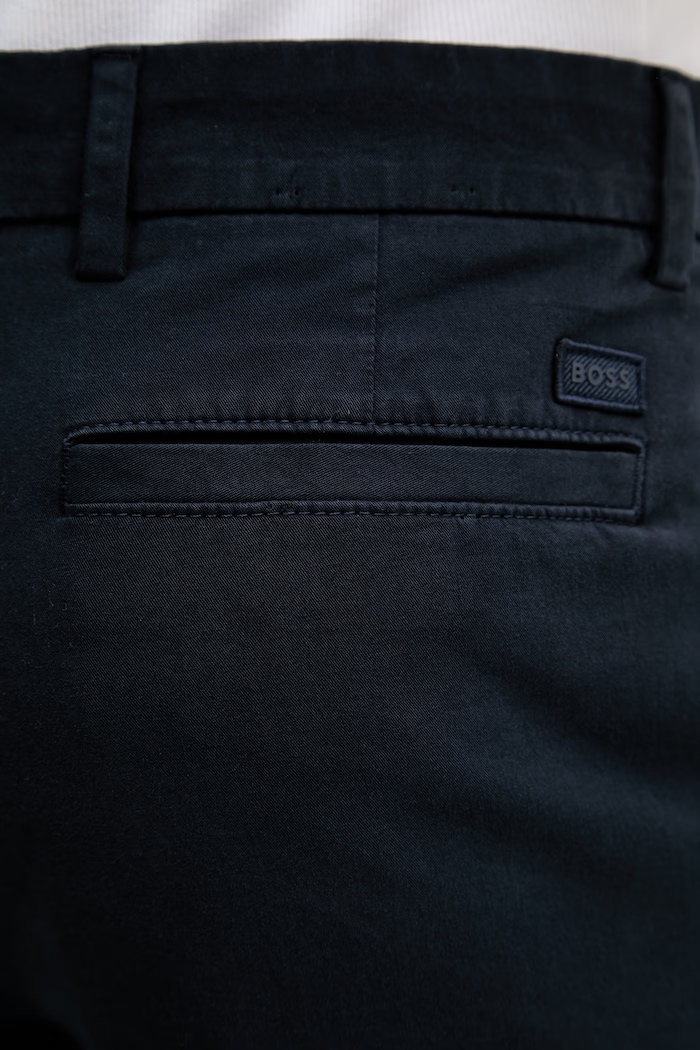 BOSS pantaloni scurți Kane1 bleumarin 50555235
