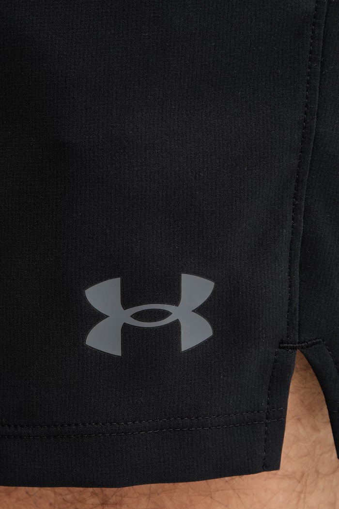 Under Armour pantaloni scurți sport bărbați Vanish Woven negru 6009865