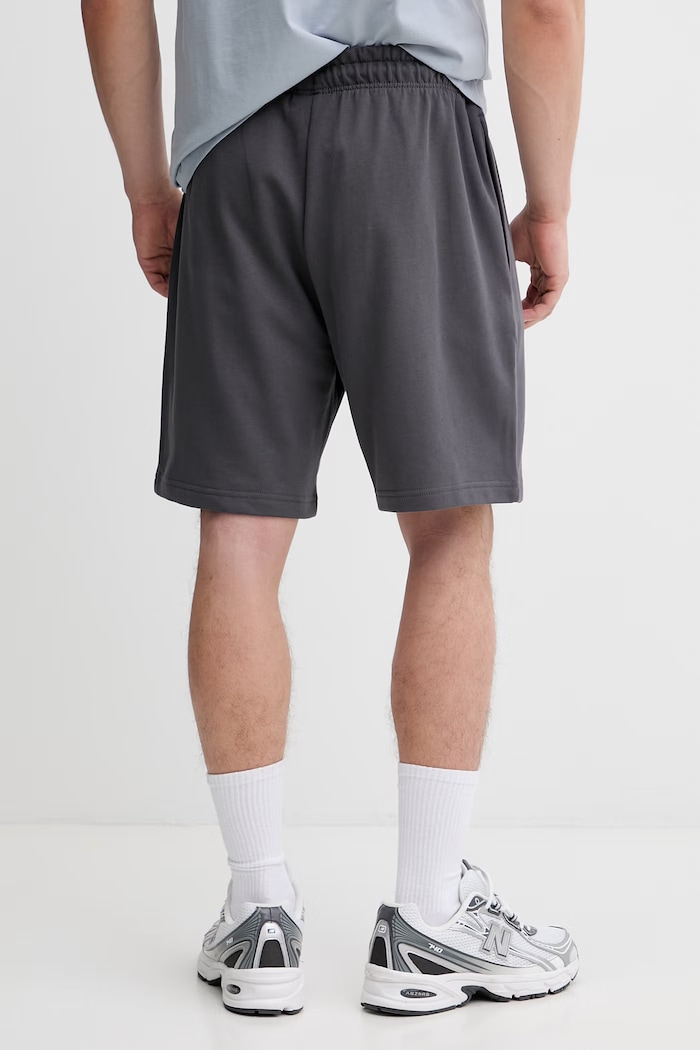 Îmbrăcăminte The North Face pantaloni scurți pentru bărbați, din bumbac ESSENTIAL NF0A8GQ9RHI1 gri
