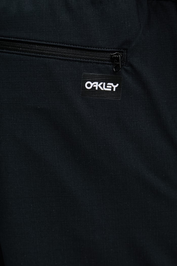 Oakley шорты мужские TRANSPORT HYBRD чёрный FOA403010