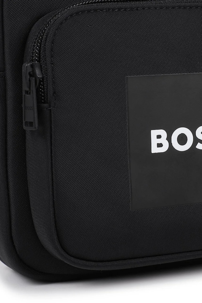 BOSS saszetka dziecięca czarny J53177