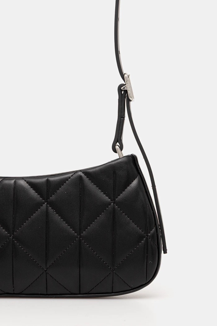 Dodatki Torbica Calvin Klein LV04F3327G črna