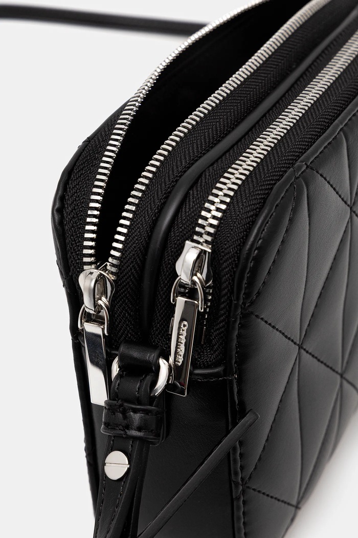 Calvin Klein crossbody kabelka dámská z imitace kůže LV04F3328G černá